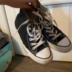 Unisex Chucks Black and White